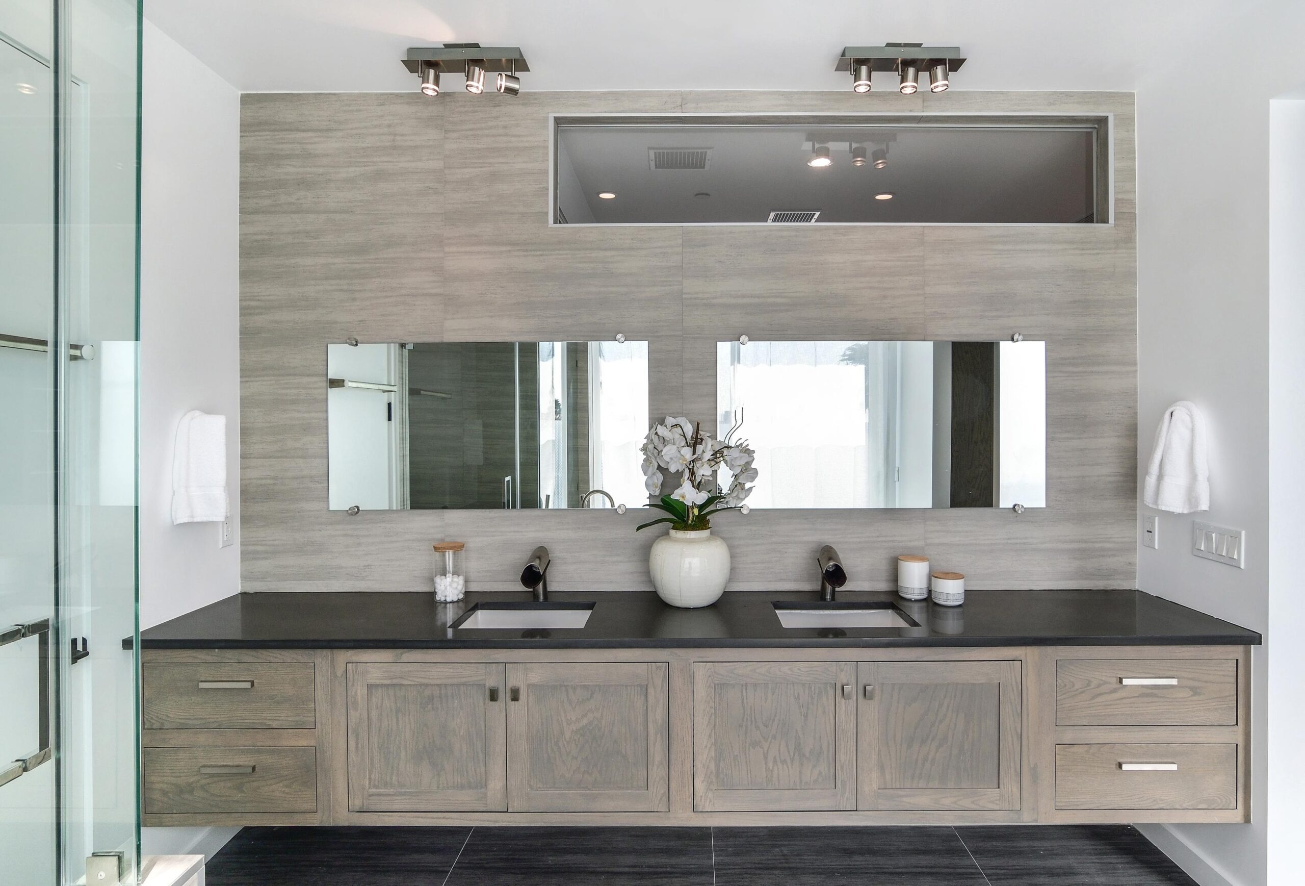 Bathroom remodel with minimalist style and sleek design