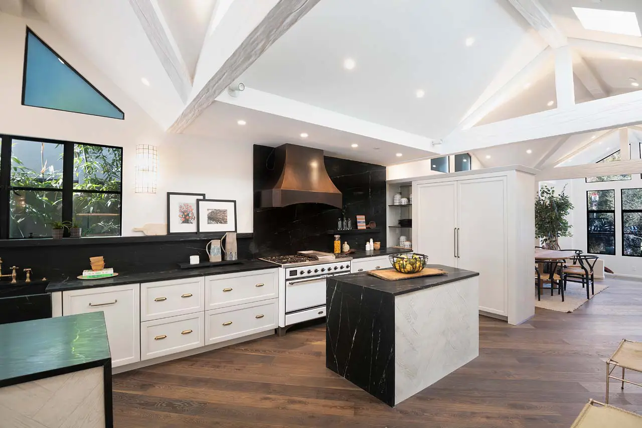 Custom Designed Kitchen by LA's Best Contractor